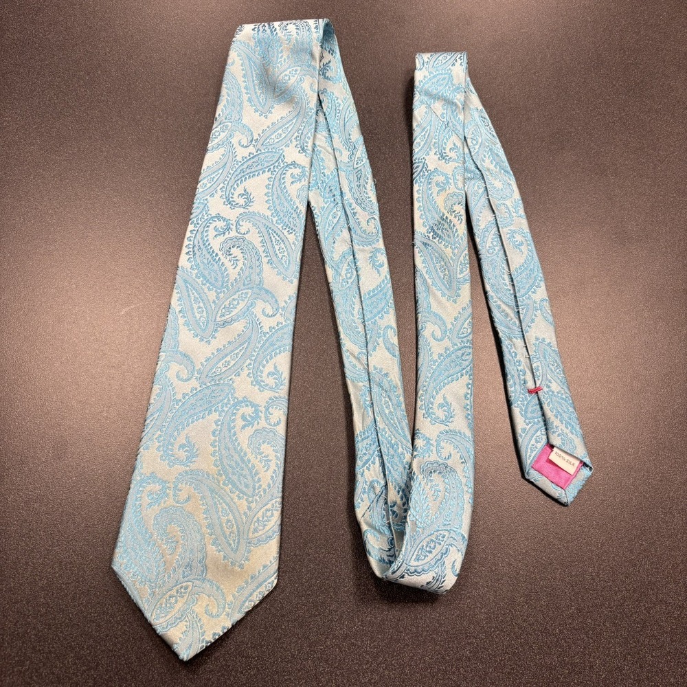 Isaac Mizrahi Format Dress Tie Blue Paisley 100% Silk Preppy